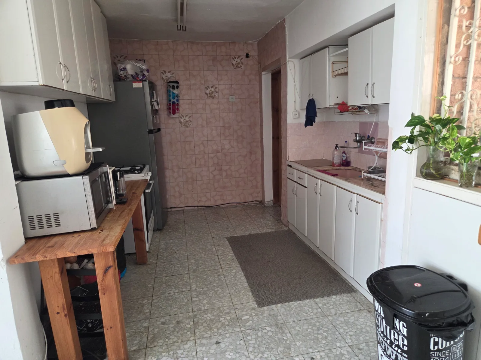 דירת גן עם 4 שותפים, חצר בכניסה וחצר פנימית — תמונה 6