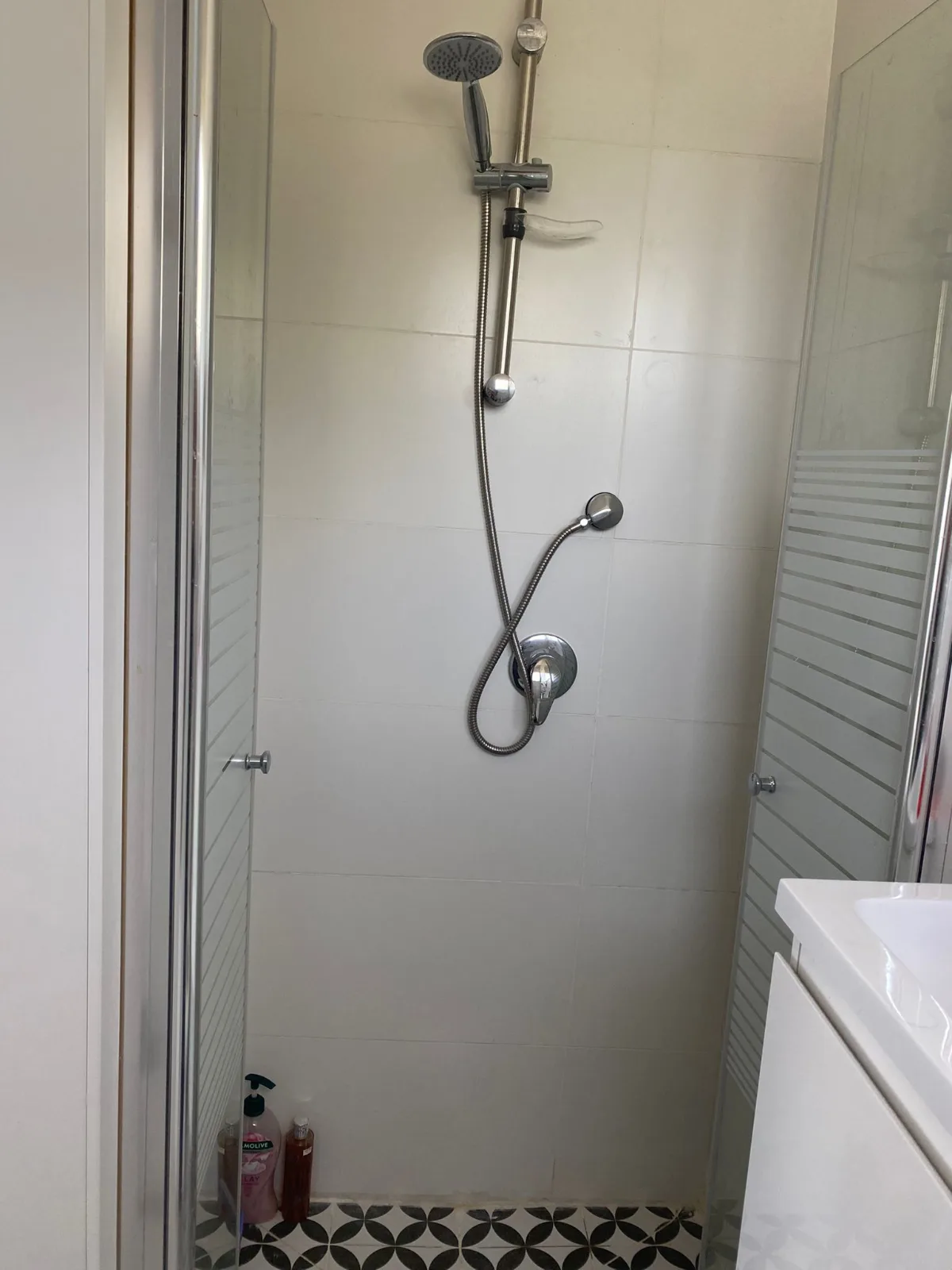 דירת 3 חדרים בשמעון בר גיורא 6 — תמונה 6