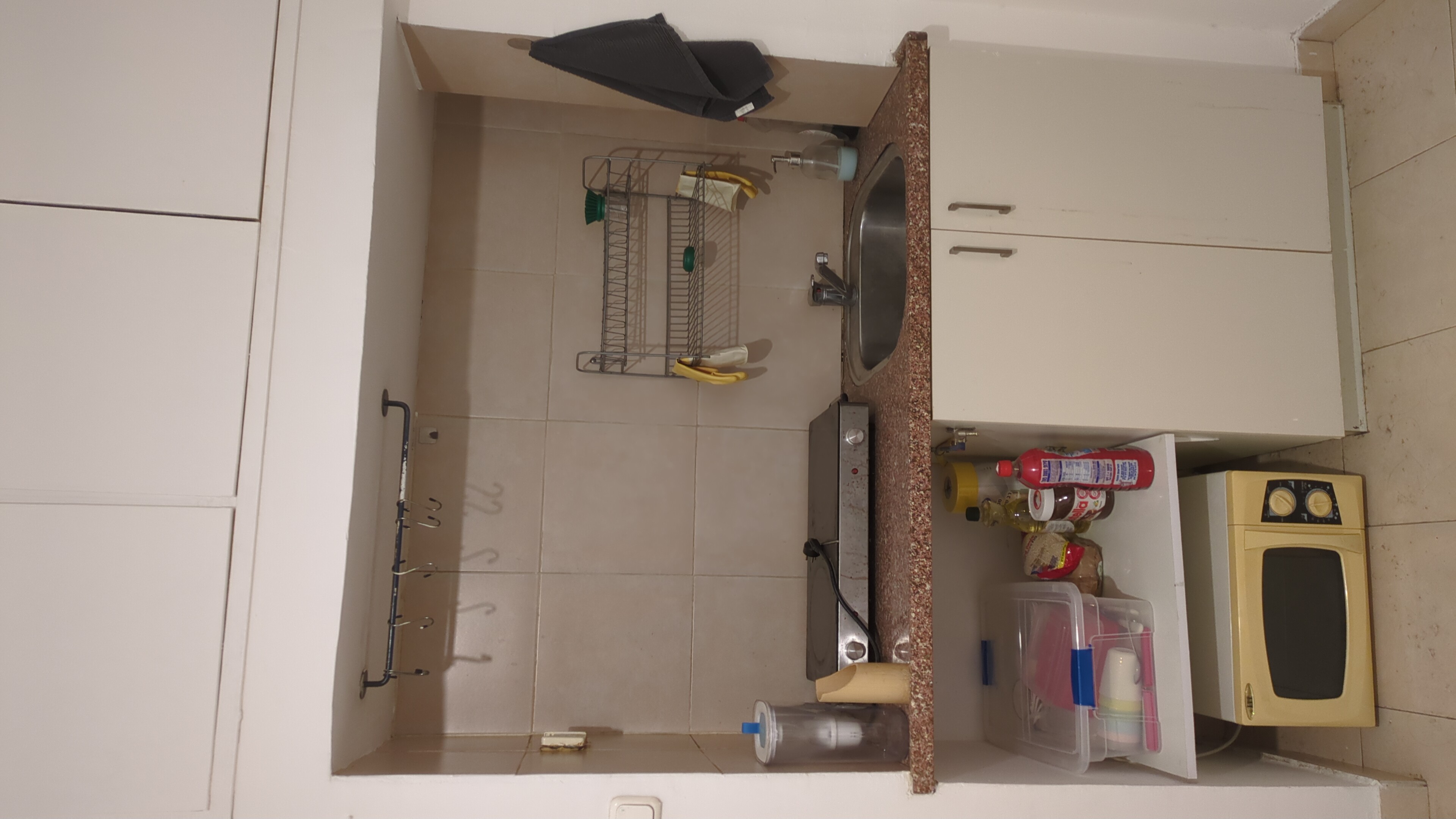 דירת שני חדרים ממש על האוניברסיטה — תמונה 6
